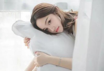 ​灯红酒绿的社会句子