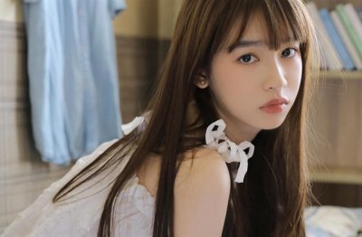 ​小时候笑死根本造句