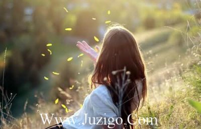 ​香水和女人经典句子关于香水和女人的句子(24句)