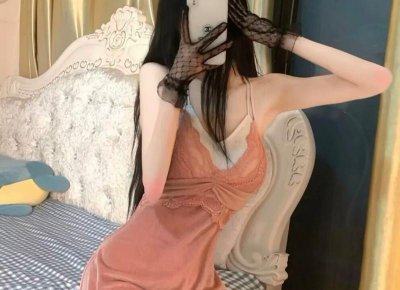​头发掉了抖音文案搞笑（掉头发的句子抖音）
