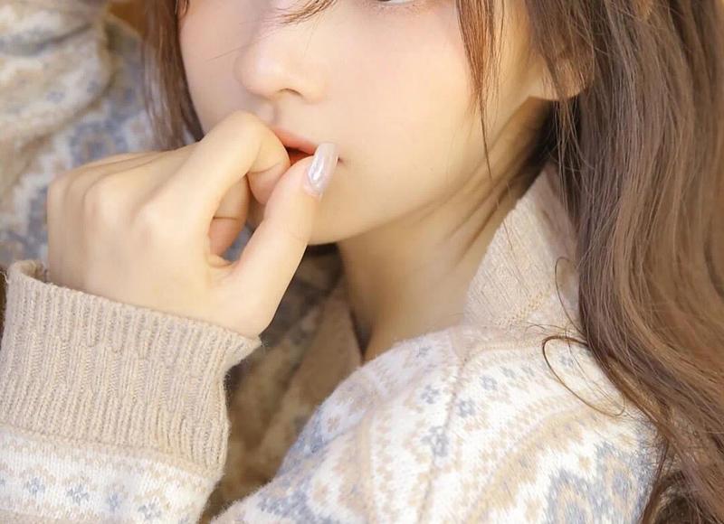 怎么撩女朋友聊天情话(高情商撩女朋友)？
