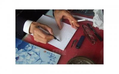 ​甜甜的撩人情话短句 我对你可是有图谋的，想图你一辈子
