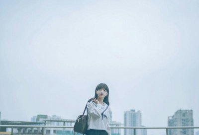 ​qq空间唯美说说[24句] (qq说说唯美图片大全)