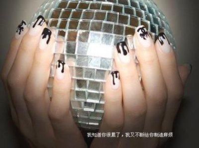 ​关于爱情的qq签名 关于离别的qq头像