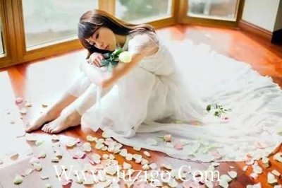 ​回忆往事伤感的句子有关往事的伤感的句子(38句)